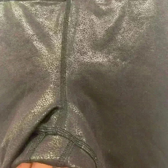 OFFLINE BY AERIE | Faux Leather Shiny Leggings | Sz XL Petite | like new - Picture 3 of 7